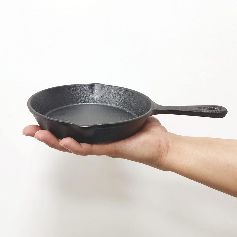 6 inch gietijzeren koekenpan,  - Skillet Cast Iron Camp recensie en prijs